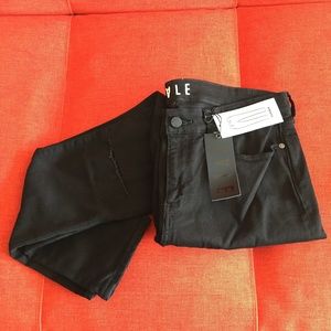 Mid-Rise Black Skinny Jean - Destroyed Knee- sz 33